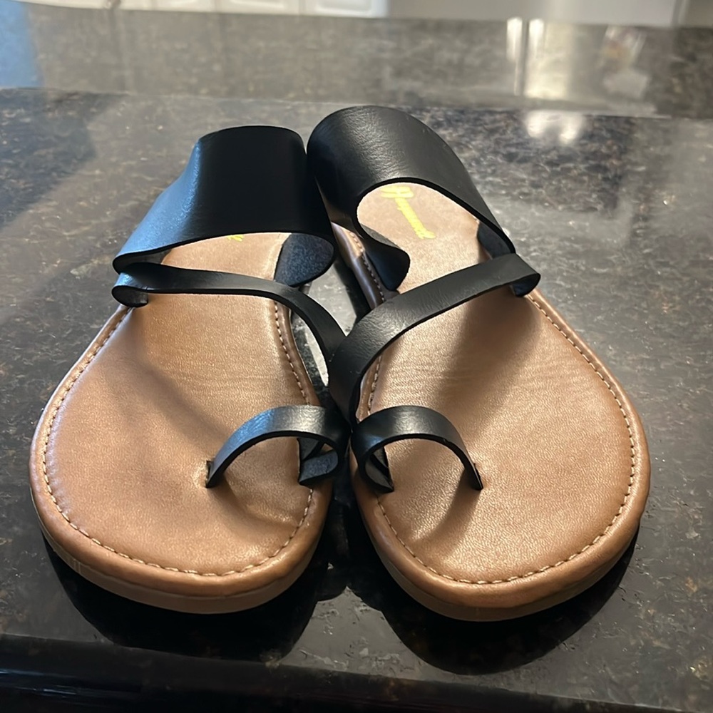 Huayuanwell sandals